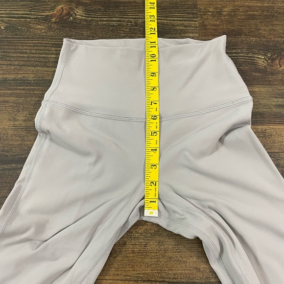 LULULEMON Align 25” High Waisted Leggings, Size 4 - Picture 6 of 9